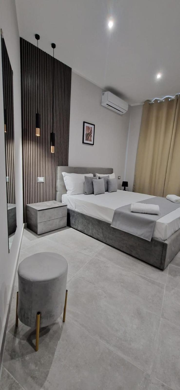 Hotel Movida Casoria Bagian luar foto